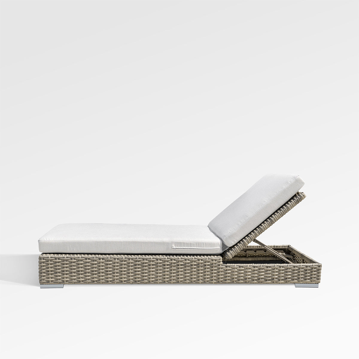 Tulip Chaise Lounge w/ Sunbrella® Cushion - Enclover