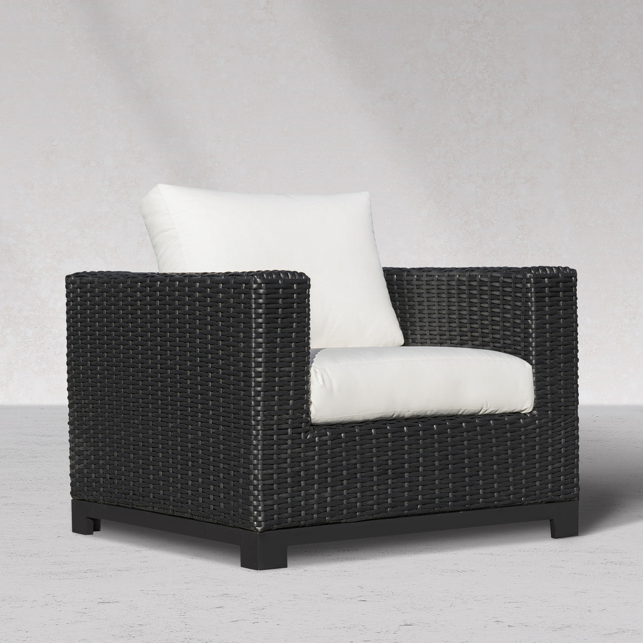 Trillium Lounge Chair w/ Sunbrella® Cushion - Enclover